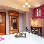 Domaine Le Prieuré Hotel 3*