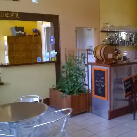 Domaine Le Prieure فندق