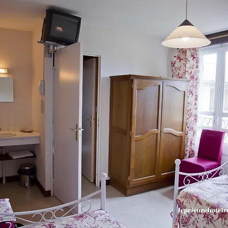 Le Prieuré Hotel 3*