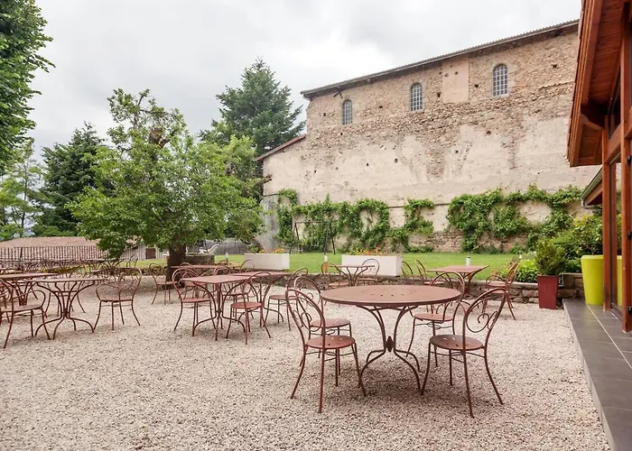 Отель Domaine Le Prieure 3*