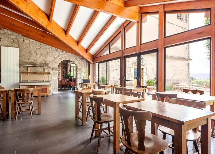 Domaine Le Prieure 3* Chaumont-le-Bourg