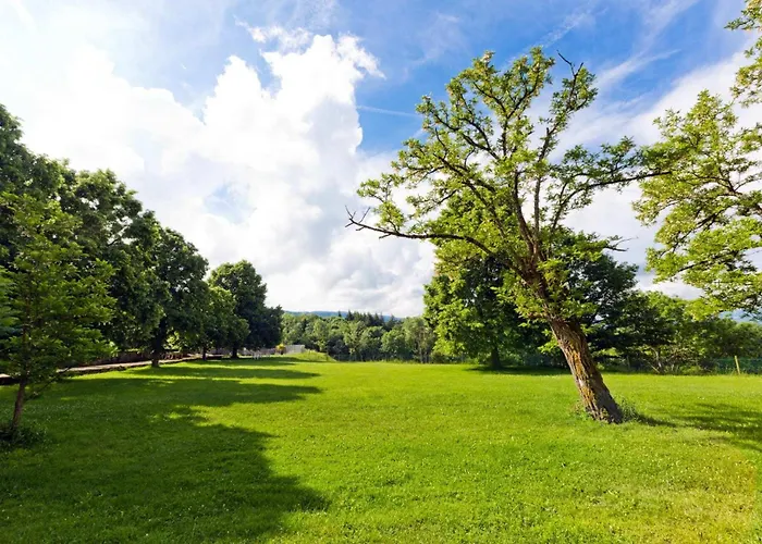 Domaine Le Prieure 3* Chaumont-le-Bourg