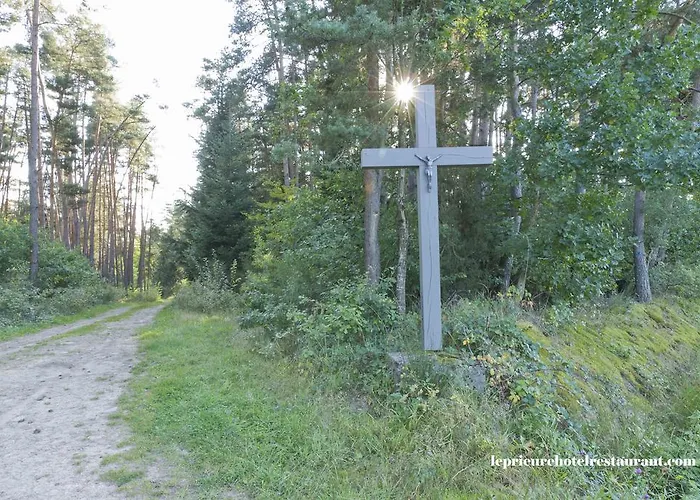 Domaine Le Prieure 3* Chaumont-le-Bourg