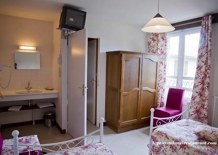 Domaine Le Prieure Отель 3*