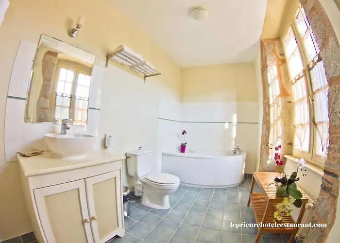 Domaine Le Prieure 3* Chaumont-le-Bourg