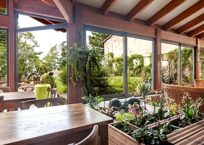 Domaine Le Prieuré Hotel 3*