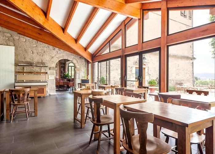 Domaine Le Prieuré Hotel 3*